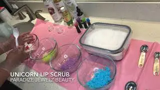 WATCH ME MAKE OUR UNICORN LIP SCRUB!!