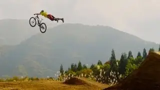 MTB | Seasons Of Shred #1 - Going Big in Japan - Andrew Taylor and Niki Leitner