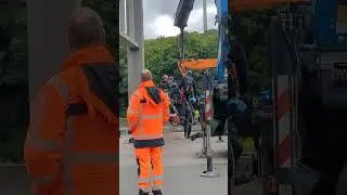 Widerstandskollektiv blockiert A9 zur IAA in M&uuml;nchen! #politik #protest #polizei #M&uuml;nchen 123