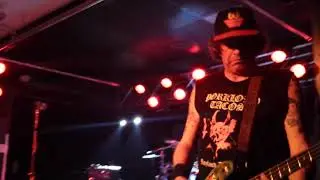 D.R.I 