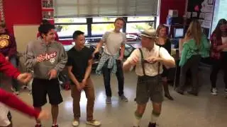 Einen Stern Tanz - Niles West Deutsch 3 2015 Version!