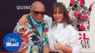Rashida Jones joins father Quincy at hand & footprint ceremony