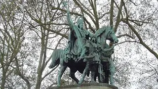 Charlemagne 1: Karlus of Vaires-sur-Marne - A Music Sculpture