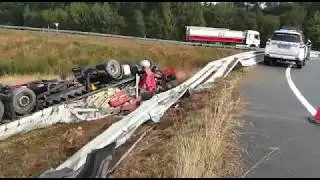 Muere un camionero al salirse de la v&iacute;a en Begonte