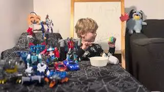 Unboxing Surprise Transformers Gummi Yummis x 2 - Marty Likes Transformers