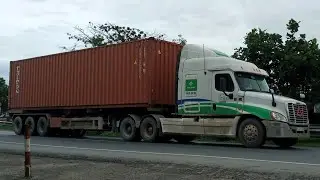 TRITON Container Trucks