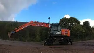 2016 Hitachi ZX140W-5B Mobile Excavator (SN: 0576) For Sale | Maltby, UK Auction 25 & 26 Nov
