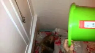 Drasticka kupacka pocas spanku:D
