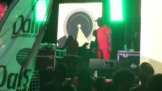 Skip performing in Dallas with Big Freedia