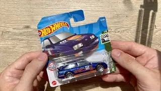 2022 Hot Wheels Retro Racers '87 Ford Sierra Cosworth HCT21