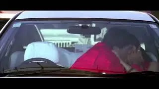 Twinkle khanna kiss in car