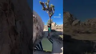Come Boulder in JT! 🧗🏻&zwj;♀️      #bouldering #joshuatree #vanlifers #climbing