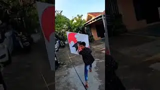 aksi rebutan layangan putus dengan bocil