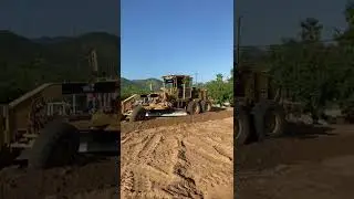 GPS GR3 TOPCON, Motoconformadora 140 G Cat