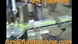Double liner foil wads inserting machine/cap lining machine,2 pieces wads lining machine