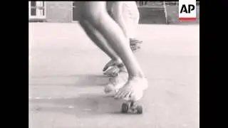 SIDEWALK SURFERS