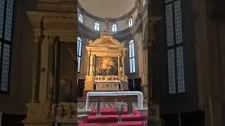 Peaceful Escape in Venice: Walking Inside Chiesa Parrocchiale di San Salvador 🕯️