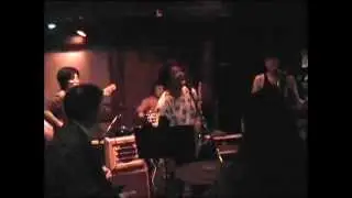 KING'S HAREM - ギターを弾く鉄 ! !