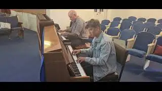 20241124 Past Norman Ralph en Dylan Botha klavier duet IT'S BEGINNING TO RAIN