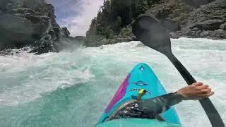 Kayaking the R&iacute;o Puelo, Chile