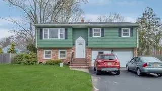 118 Springcrest Dr Hightstown NJ 08820