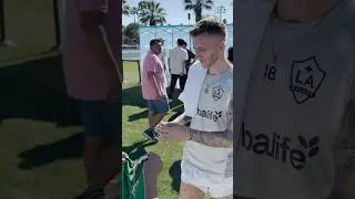 Я проехала 2,5 часа, чтобы встретиться со своим кумиром 🤩🐐 #marcoreus #lagalaxy #mls