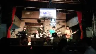 Sign No 9 live at Timbre @ Substation