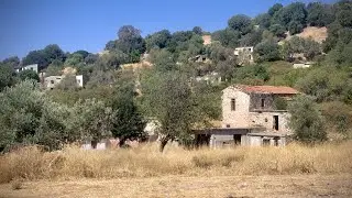 Exploring the abandoned village of Vretsia in Cyprus 🇨🇾