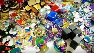 OVER 2000 Fidget Spinners! Clean Up Time!