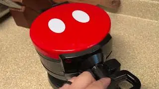 Disney Mickey Mouse MIC 62 Double Flip Waffle Maker Review