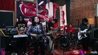 Layung Temaram - Pagi Hitam (Live @ Jatimland X Nadamusika Studio)