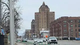 The Hurlbut memorial gate is an ODD FIND in Mid Detroit! 👁👁⛲️