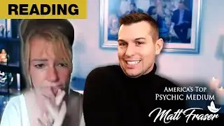 Мэтт Фрейзер читает выступление еще одного экстрасенса-медиума.