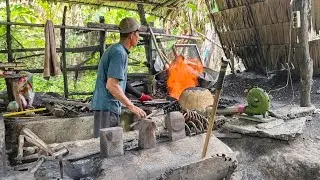 🔥これが伝統的な鍛冶屋、マチェーテの製造過程です #blacksmith #metalwork #forging 