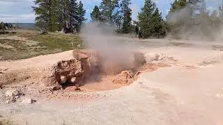 Fountain Paint Pot &ndash; bugyog&oacute; agyag Yellowstone-ban | Bubbling Clay at Fountain Paint Pot