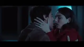 Rose Island / Kiss Scene &mdash; Gabriella and Giorgio (Matilda De Angelis and Elio Germano)