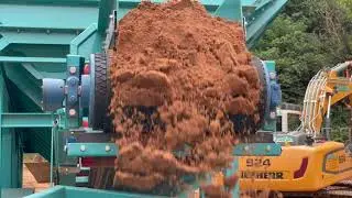Kloeckner Siebwerk KS3012 Absieben von Sand  mit vorgeschaltetem Bunker