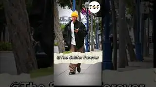 Justin Bieber He was caught texting on his smartphone while rocking some stylish Gucci shoes. 👟