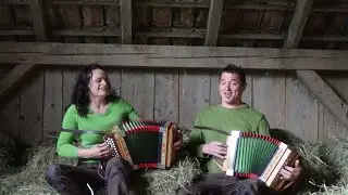 S'Chochä - Fliege mit mir in die Heimat (Schwyzerörgeli) Balkonkonzert