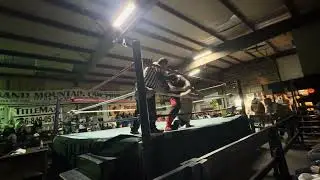 &ldquo;Showtime&rdquo; LJ Borne (Green) vs ACW Heavyweight Champion Zach Cruz