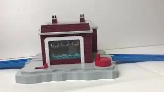Tomy Thomas Motor Road and Rail Sodor Engine Wash
