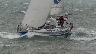 zeezeilers bij windkracht zeven