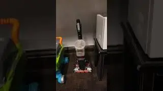 Shark cordless anti hair IZ251UKT vs dyson