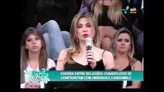 RedeTV!: Luciana Gimenez desmaia no palco do 
