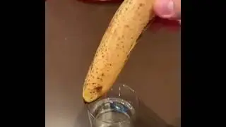 An easy science trick to bend fork with battery and banana | AMAZING MAGIC TRICK 2021