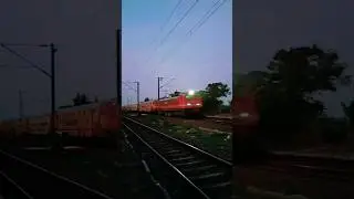 #17210😱👌 Seshadri Express (CCT-SMVB)#seshadri #express #shorts #indianrailways