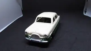 Ford Zephyr Saloon Atlas Dinky 162