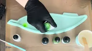 #730 EN: MY GREEN FEATHER / LEAF | Petri Effect | #epoxyresin 