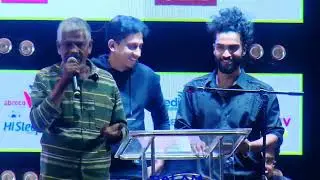 “ആരും കയ്യടിച്ച് നാറ്റിക്കരുത് !… കൂകി പ്രോത്സാഹിപ്പിക്കണം!”അരിസ്റ്റോ സുരേഷിന്റെ കള്ളുകുടിപ്പാട്ട്..