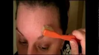 How to Wax Your Eyebrows at Home